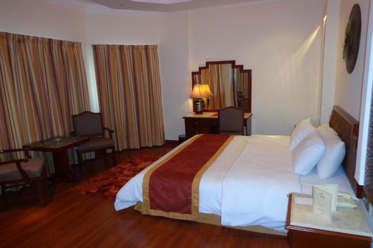 Bahrain Carlton Hotel Manama Dış mekan fotoğraf