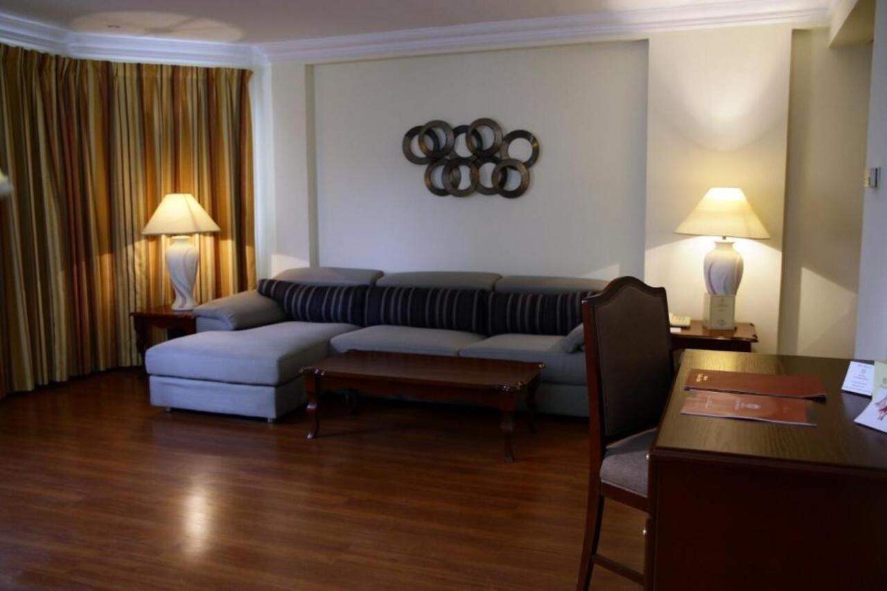Bahrain Carlton Hotel Manama Dış mekan fotoğraf