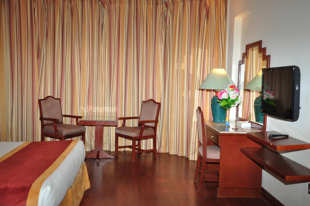 Bahrain Carlton Hotel Manama Dış mekan fotoğraf